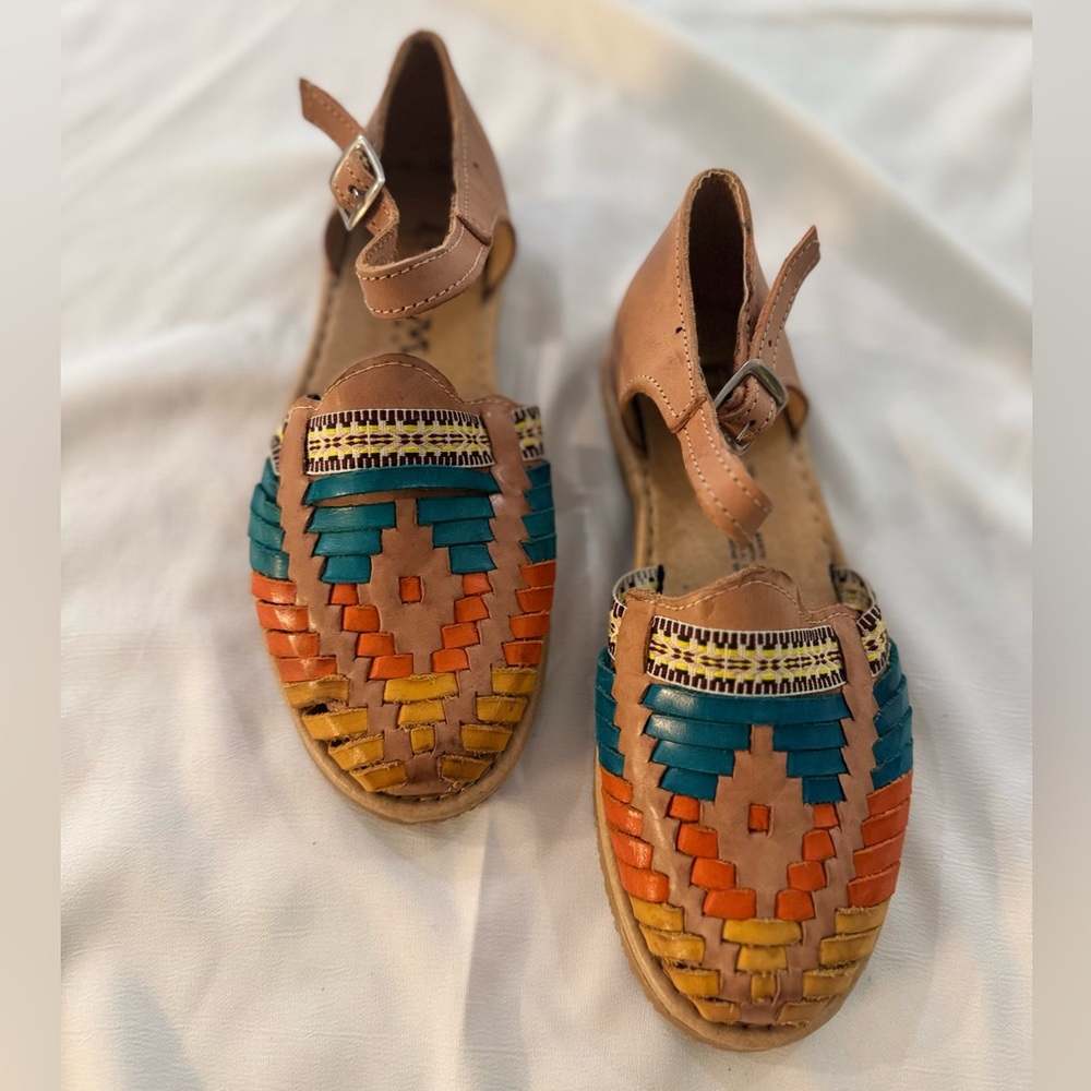 Authentic Leather Multicolor Woven Huarache Flats - Size 5